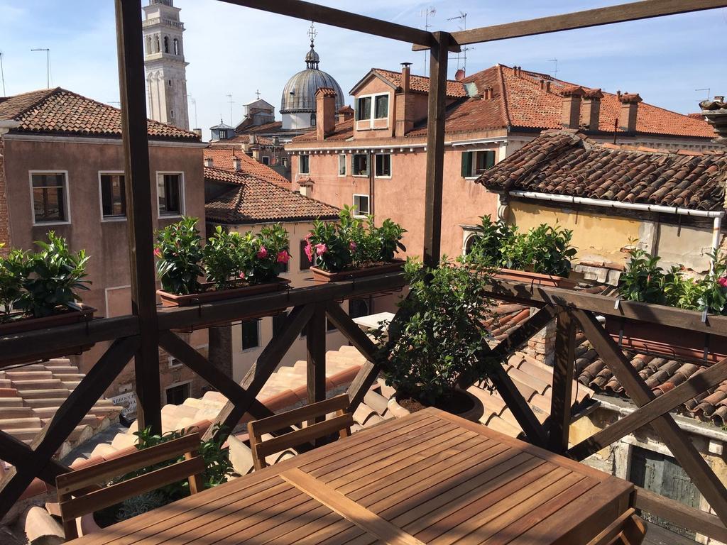 Ca Dei Libri Apartment Venesia Bagian luar foto